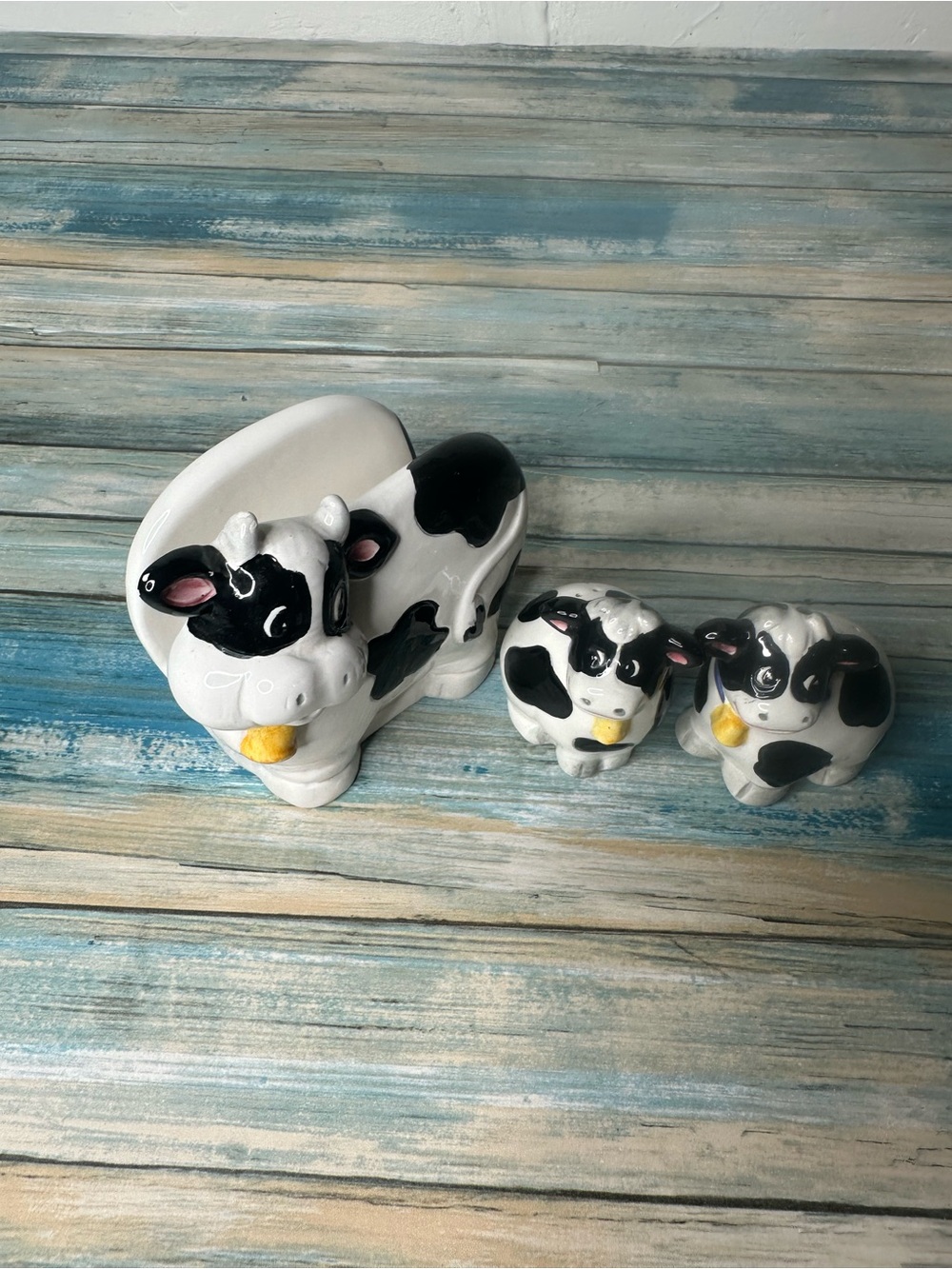 Ceramic Cow Salt and Pepper Shaker Set - White and Black